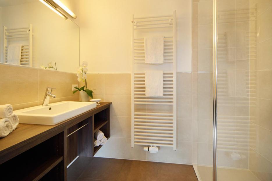 Biedermannhof Hotell Cermes Rum bild